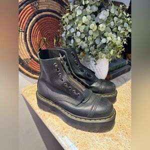 DR MARTENS SINCLAIR MILLED NAPPA LEATHER PLATFORM BOOTS